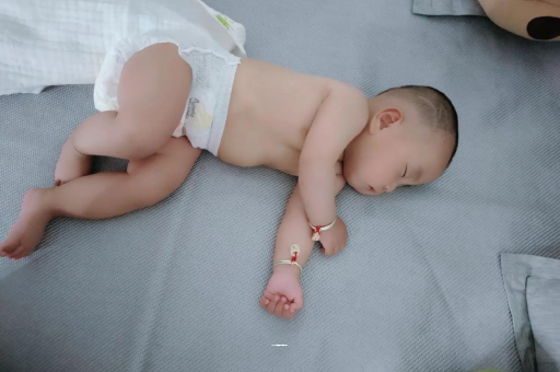 永安怀孕多久肚子会胀气